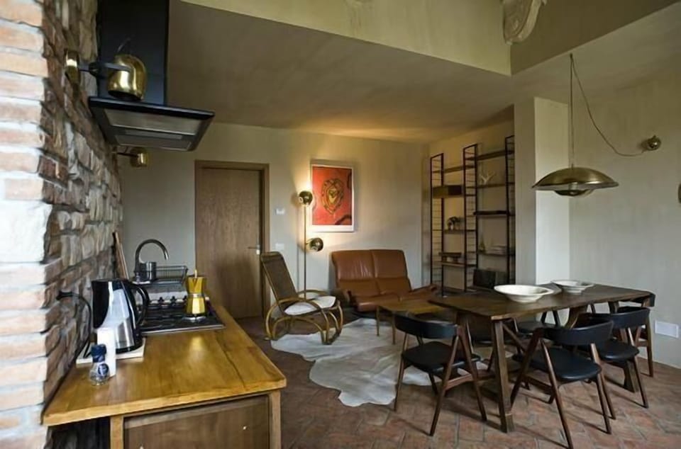 TUSCANY FOREVER RESIDENCE VILLA FAMIGLIA FIRST FLOOR APARTMENT no.4