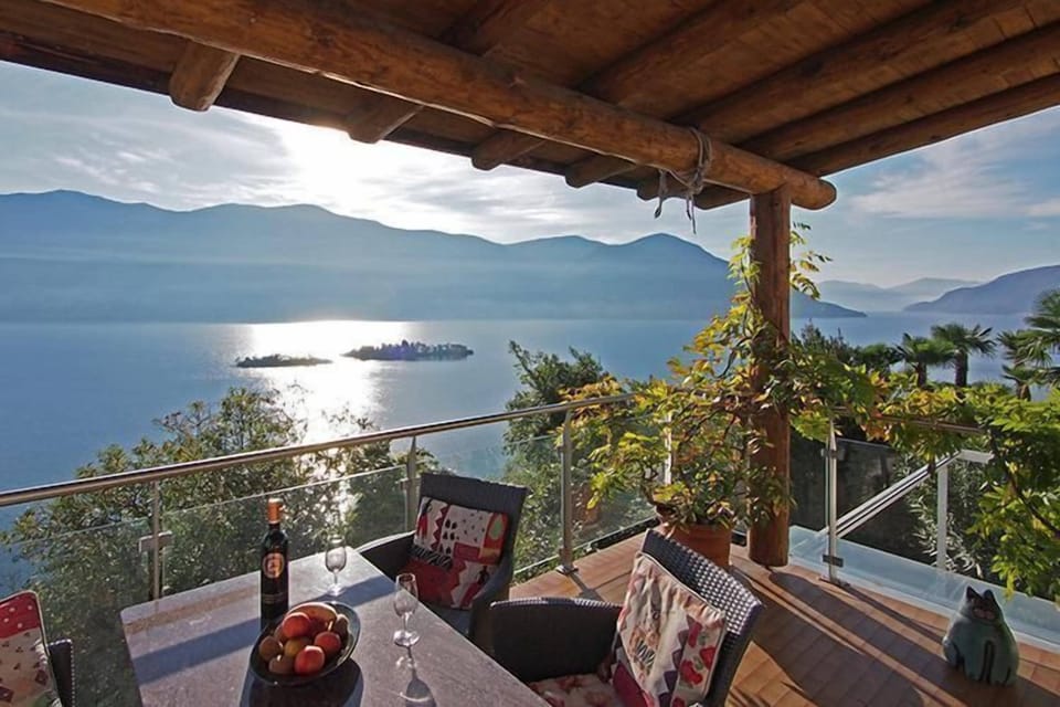 Balcony - Casa Leula