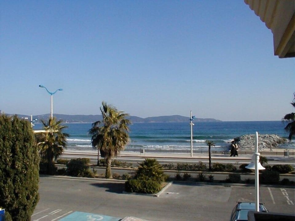 Beach/ocean view
