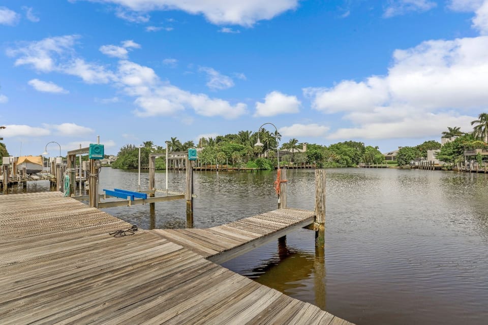 Dock