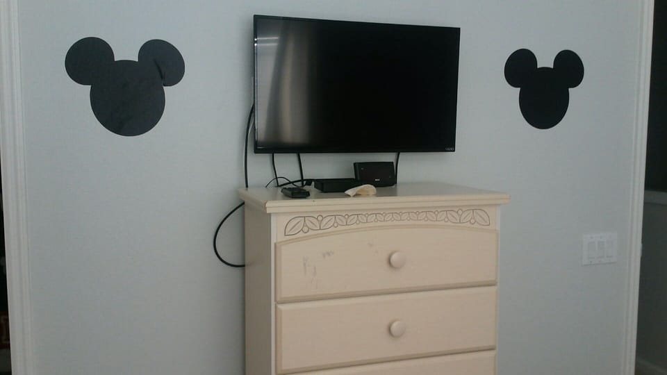 TV in 3rd bedroom