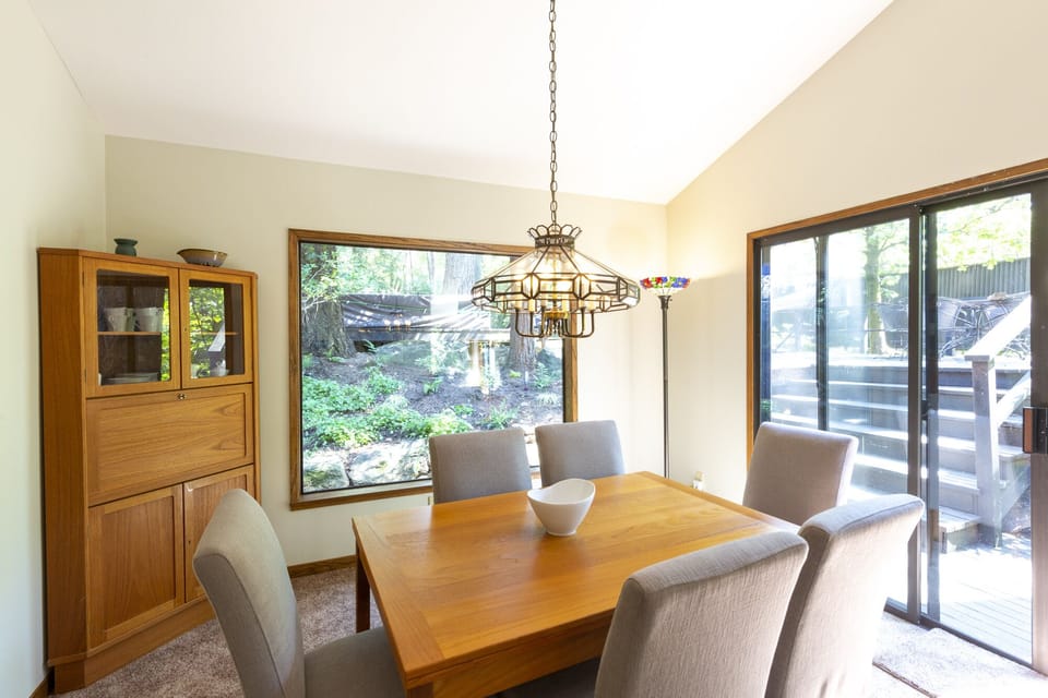 Dining Room looking South towards Decks