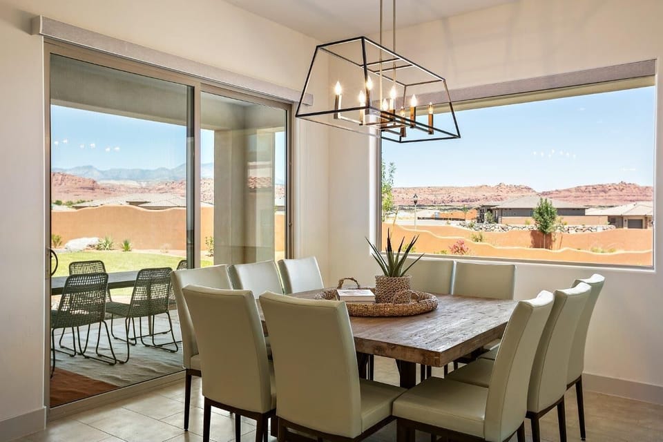 Seat up to 10 people at the dining room table