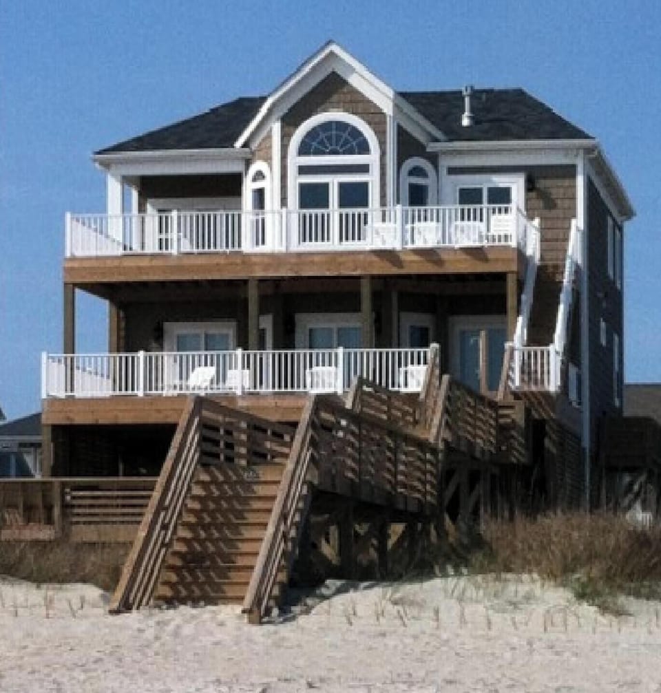 Oceanfront / Beach Side of home. Private Boardwalk. Perfect for your wedding !!