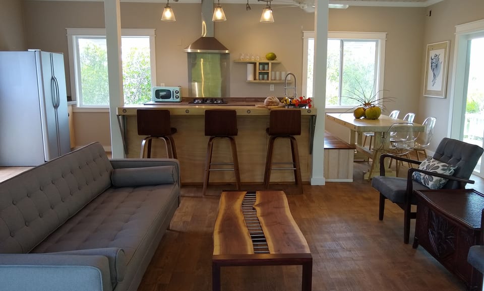 Relaxed and comfortable open plan living.