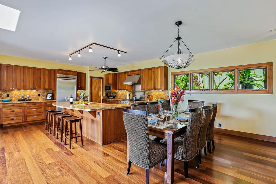 Ample seating area!  Dining table and counter bar stools