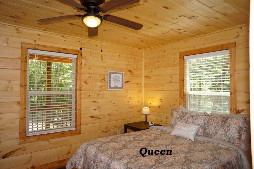 Secondary Bedroom - Bedroom with 1 queen