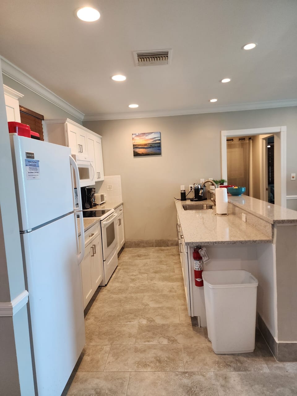 Fully equipped kitchen
