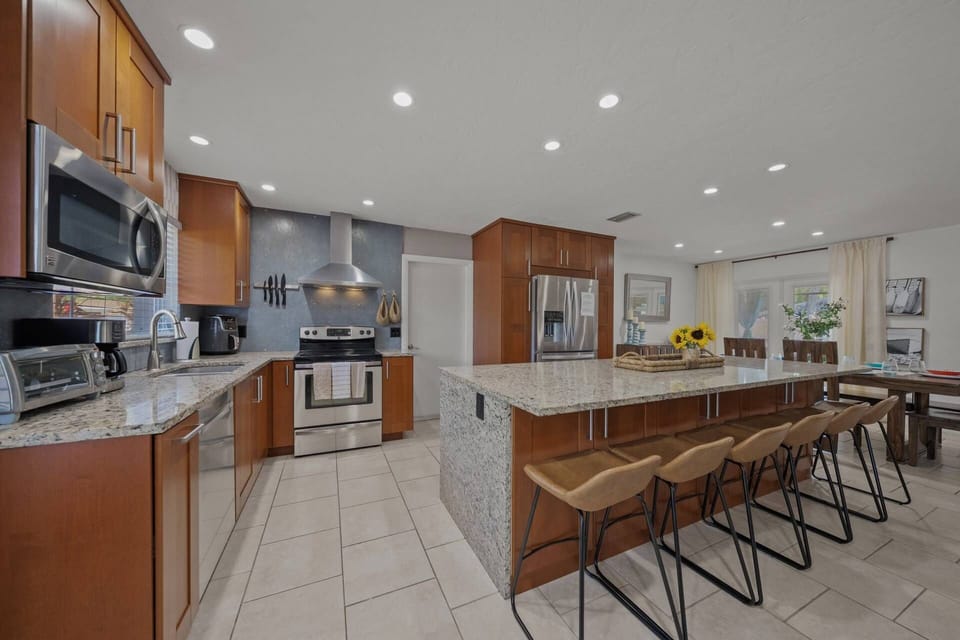 Beautiful large updated kitchen with all you need to make your favorite dish.