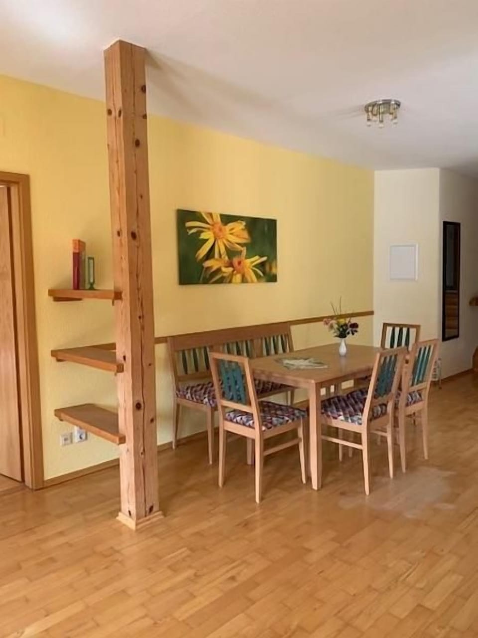 Geräumige Ferienwohnung (80qm) mit kostenfreiem WLAN und großem Balkon Apartment in Bavaria