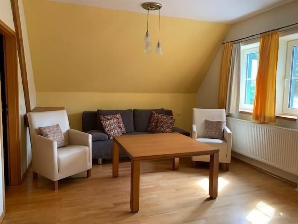 Geräumige Ferienwohnung (80qm) mit kostenfreiem WLAN und großem Balkon Apartment in Bavaria