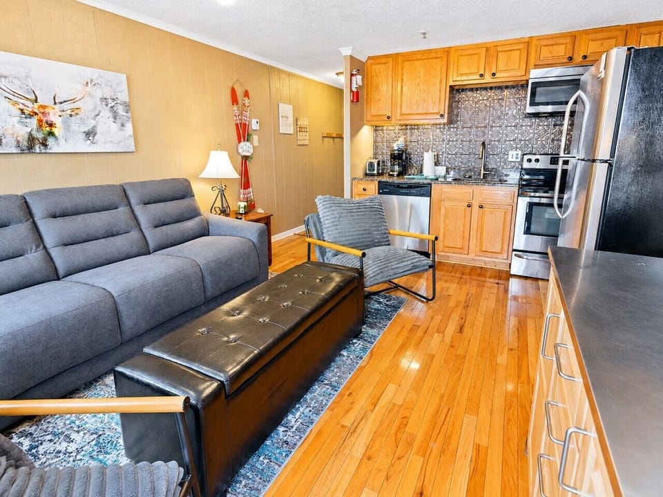 Mountain Lodge 352 is your snowshoe home away from home