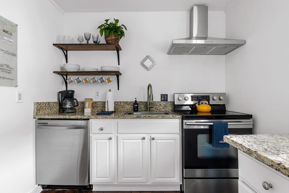 Fully equipped kitchen