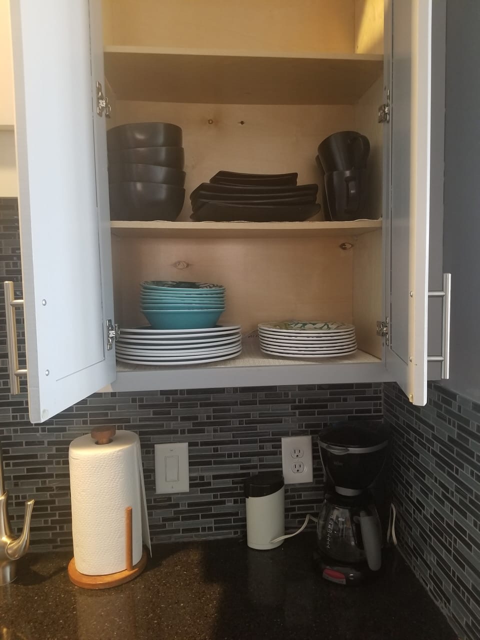 Lots of dishes 