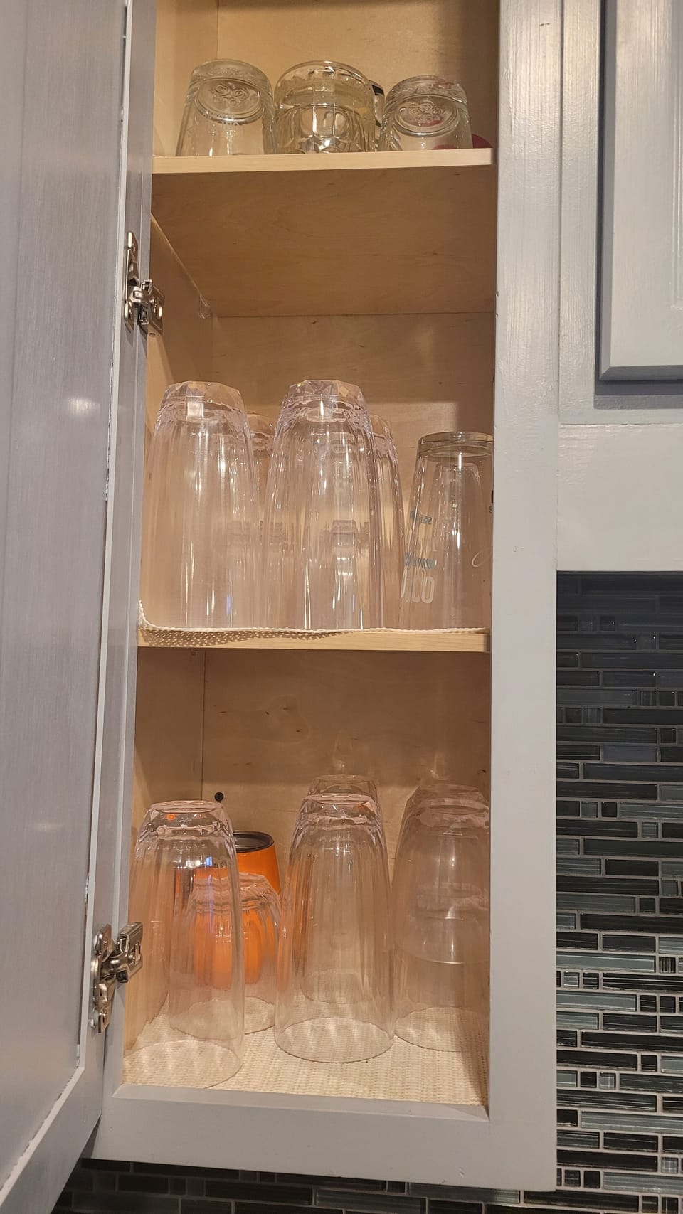 Plenty of glasses.
