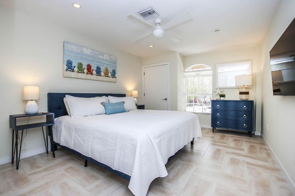 Sunny Days  GL Bedroom - Sunny Days  GL Bedroom