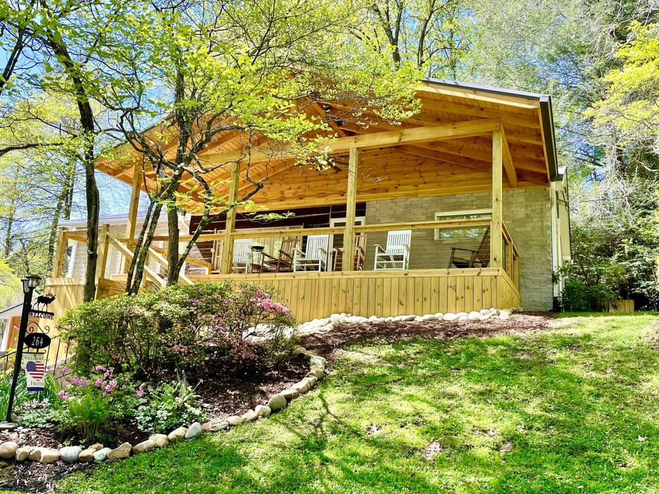 Brand new large front porch.