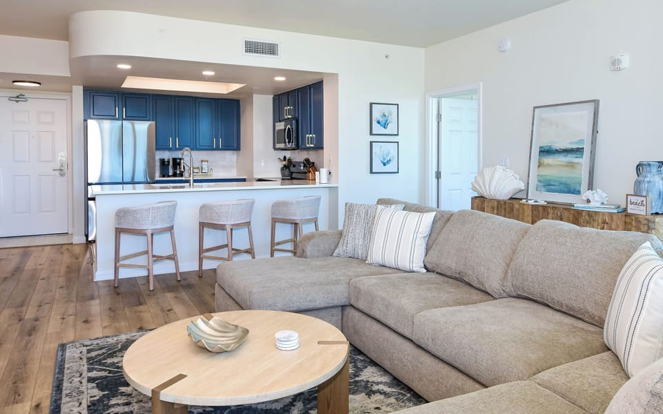 The Palms of Destin 1617 - Living Area