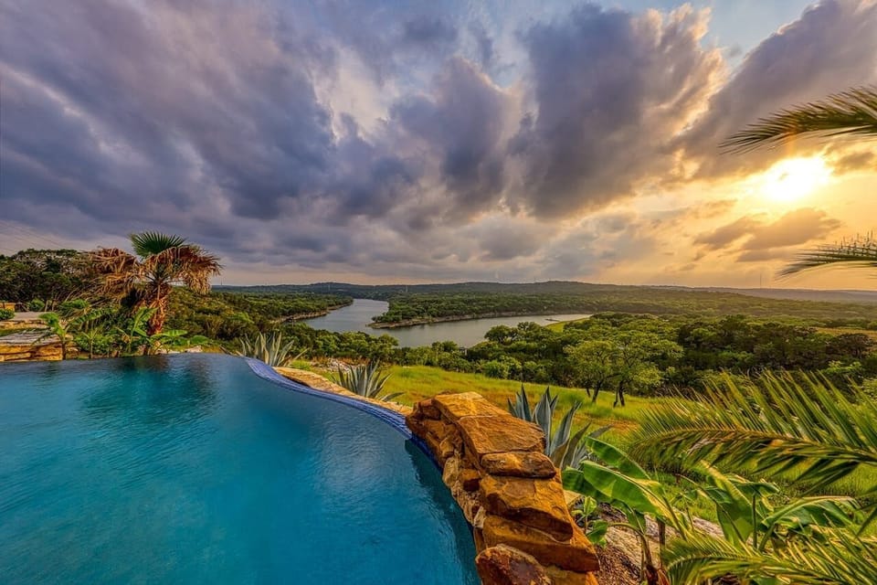 Early Spring picture before all the plants started to bloom.