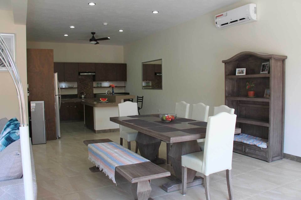 Casa Sandy "Peace" Apartment Dining Room & Kitchen