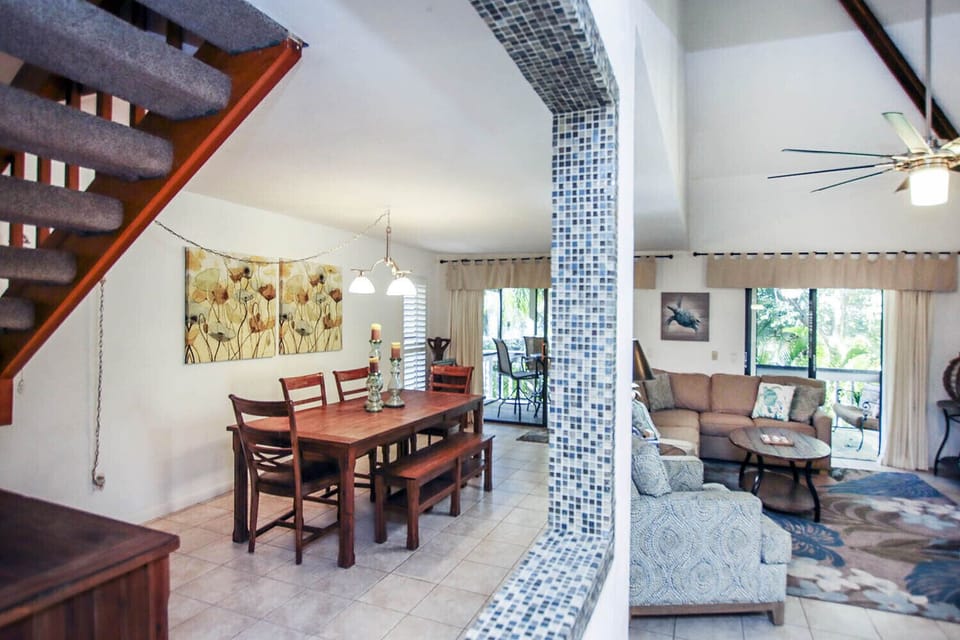 Sunset Captiva 16 Dining Area