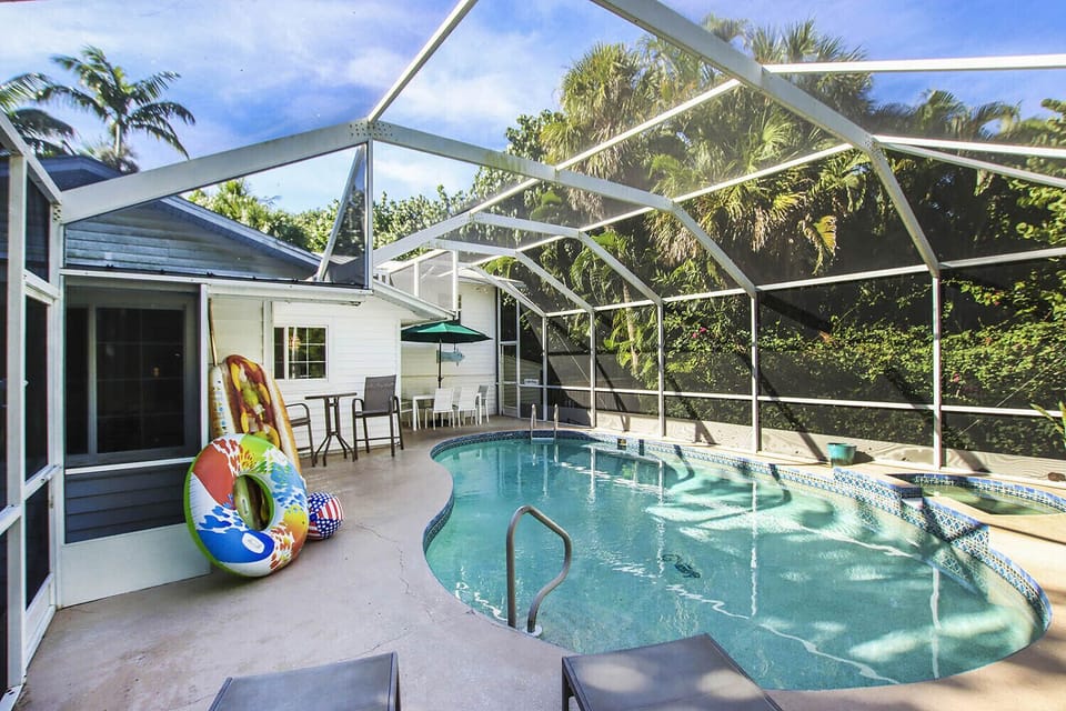 Island Girl Pool