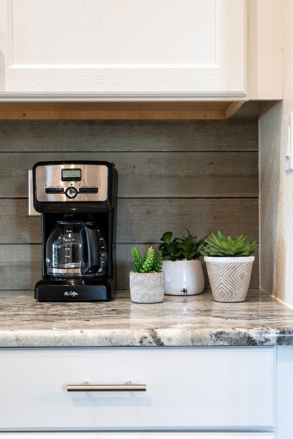 New coffee maker with complementary coffee ingredients 