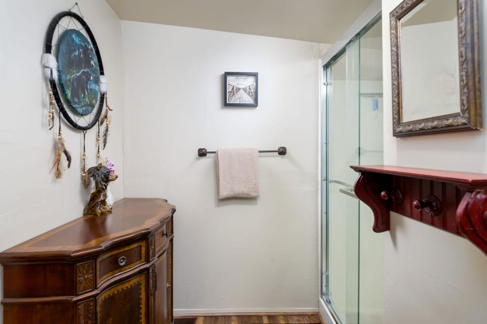 Guest Casita Bathroom