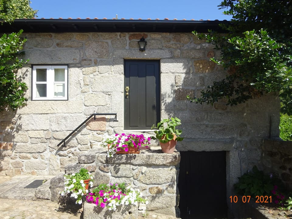 Casa do caneiro - 3 quartos e uma saleta