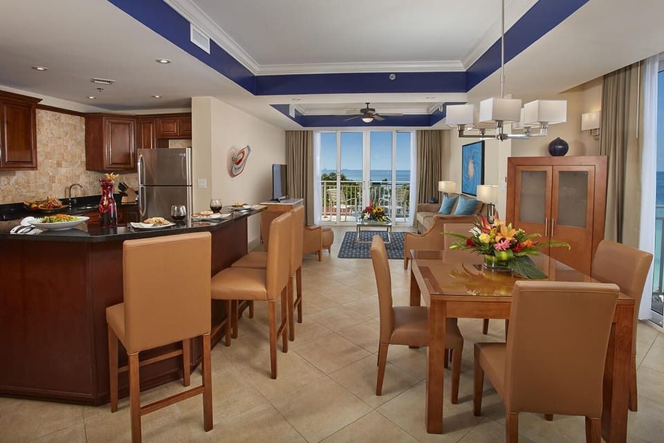 This is an oceanfront room, views may vary for your travel week, please inquire.
