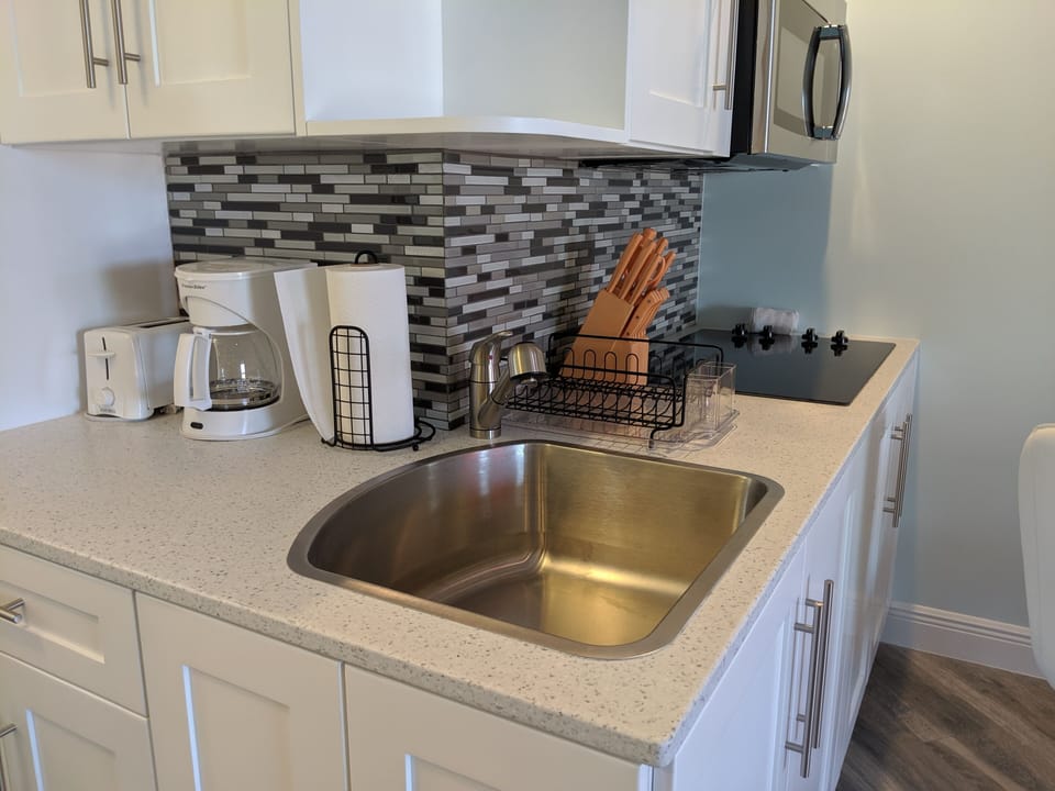 The kitchen area in the studio
