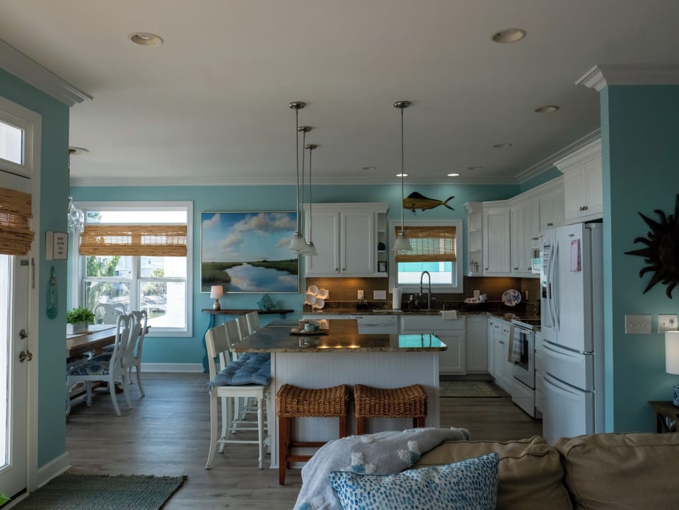 Spacious Kitchen and dining area