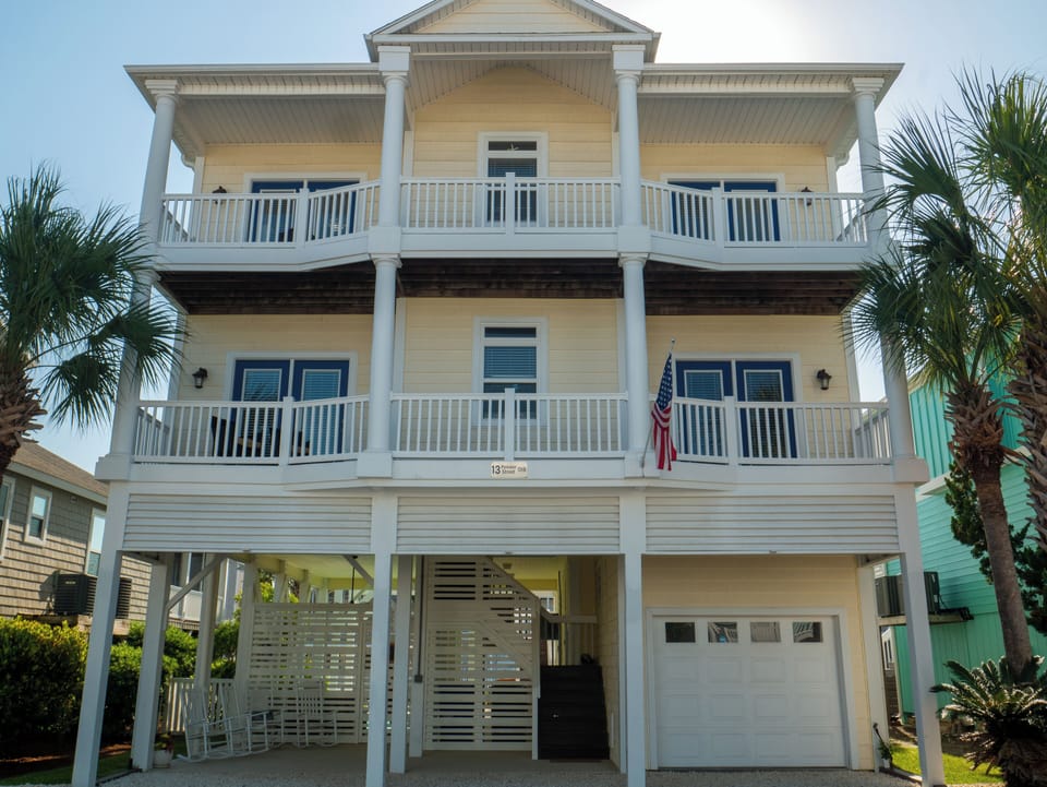 Front view of home