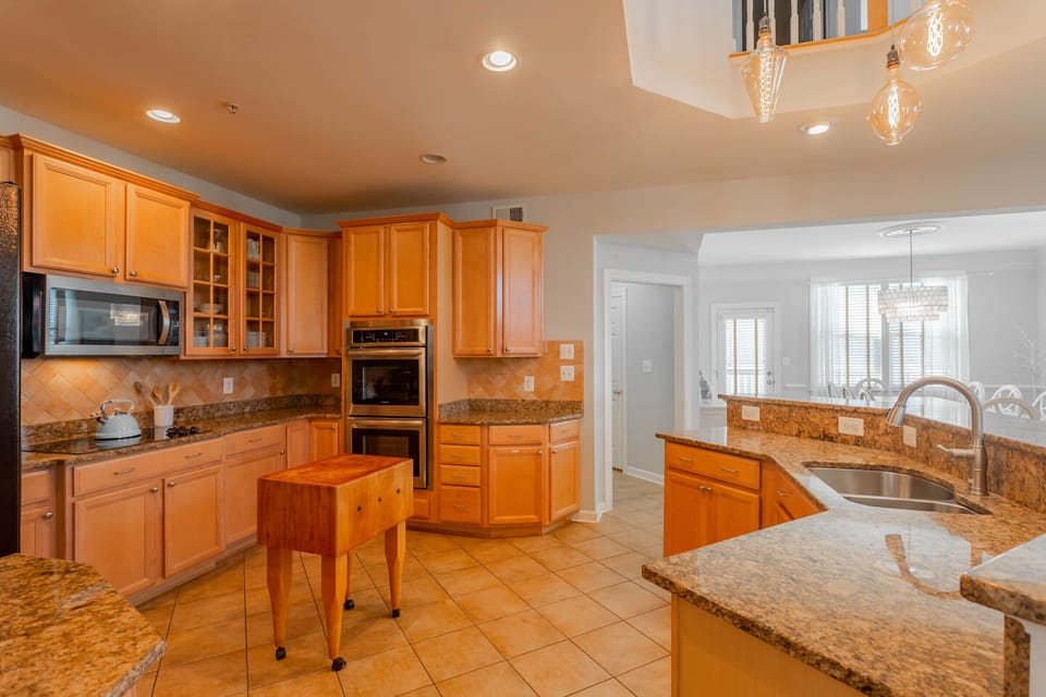 Kitchen (2nd floor)