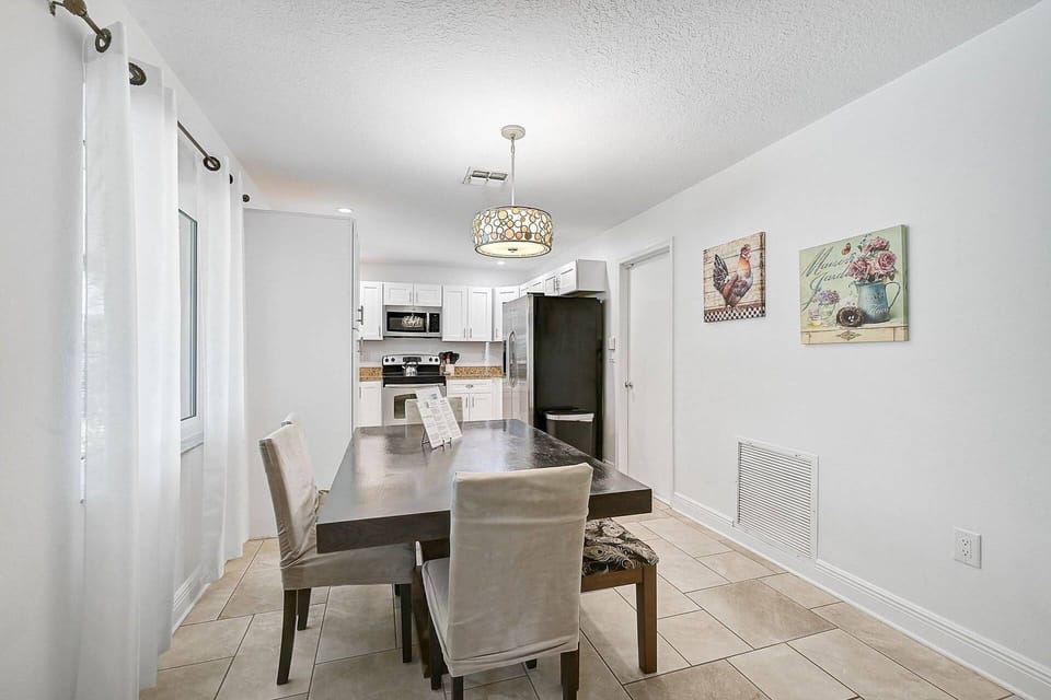 Dining area just off of kitchen