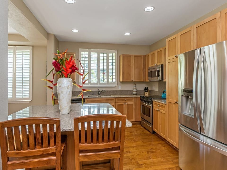 Fully stocked kitchen