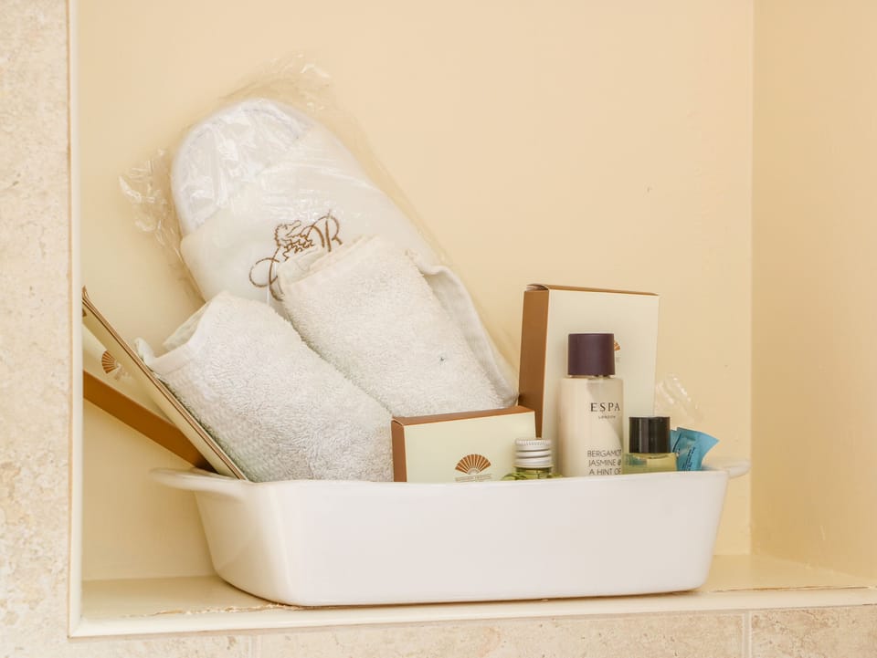 Bathroom amenities