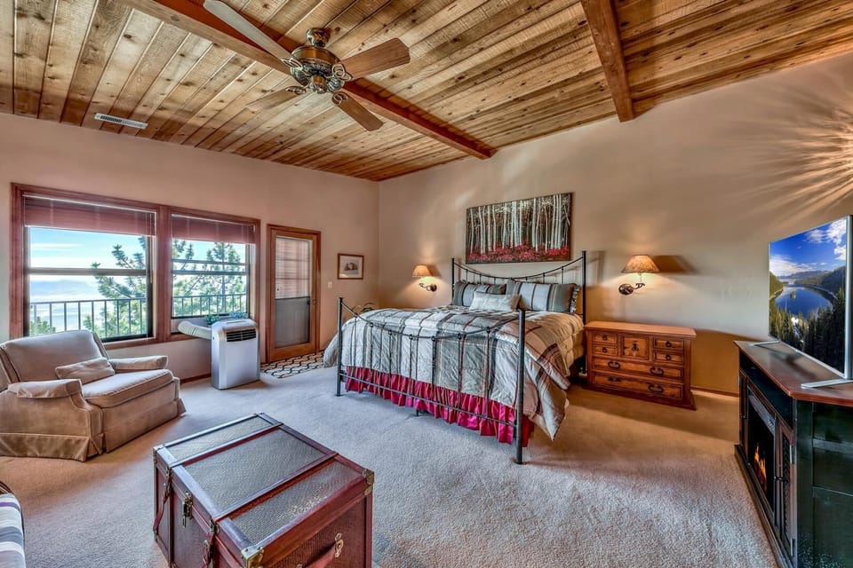 Upstairs master suite with King bed, mountain views and private deck.