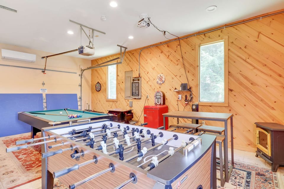 The Game Room also have convertible Table Tennis!