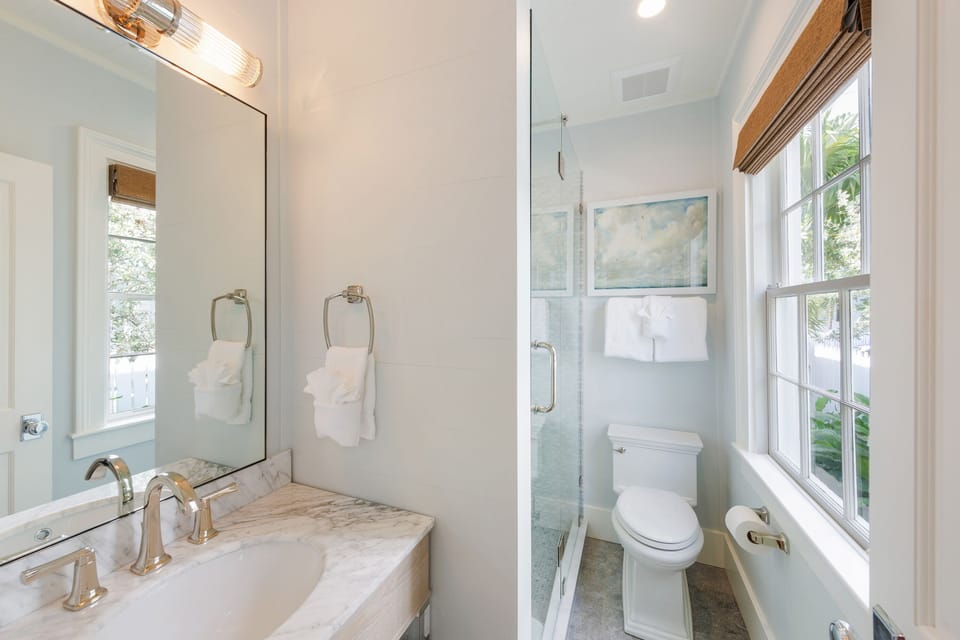 Upscale ensuite bath!