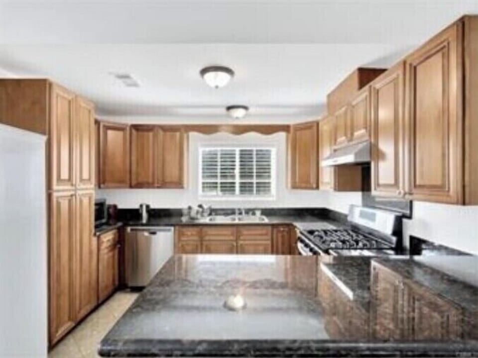 Follow working kitchen