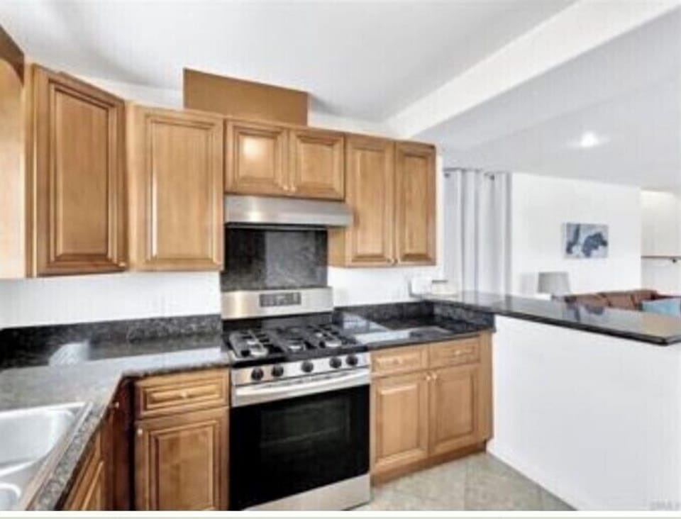 Full working kitchen