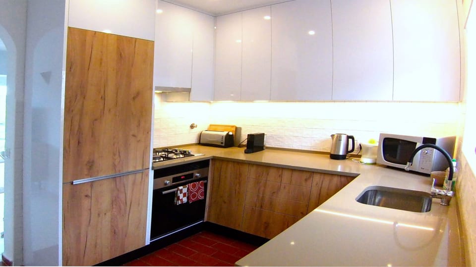 Well equipped modern kitchen