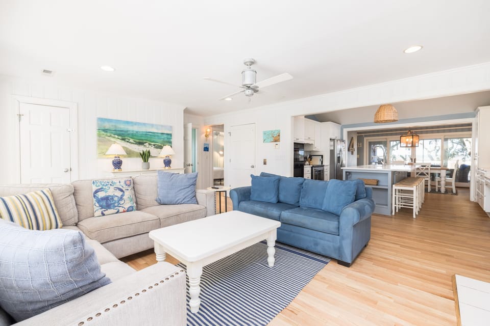The Blue Pelican | Living Room