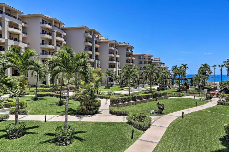 Condo Exterior | Parking for 1 Vehicle