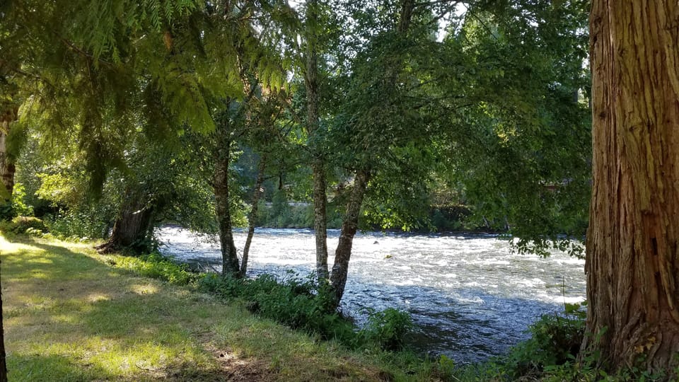 900 feet of private shoreline.