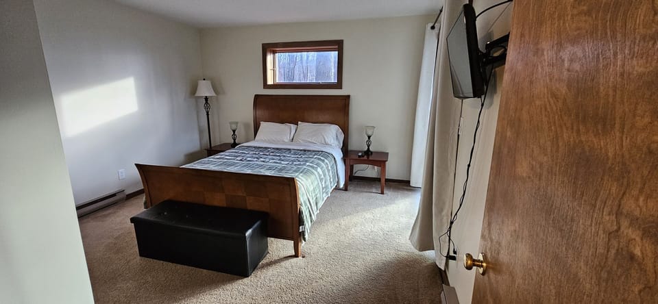 Basement floor bedroom