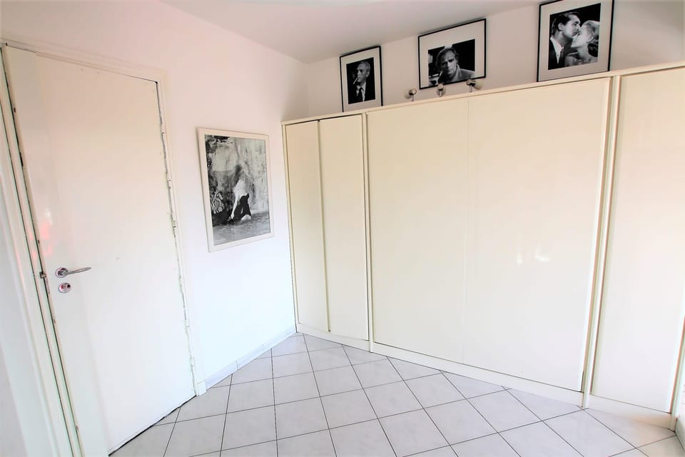 wardrobe bed closed with storage