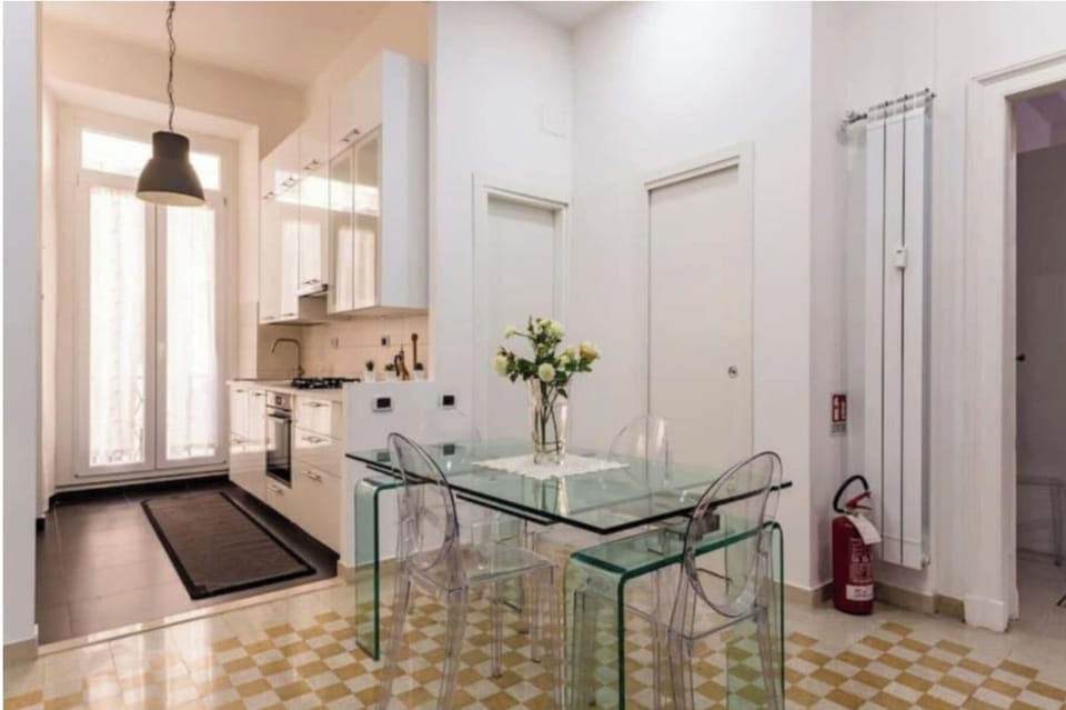 entrance / open space Kitchen / dining