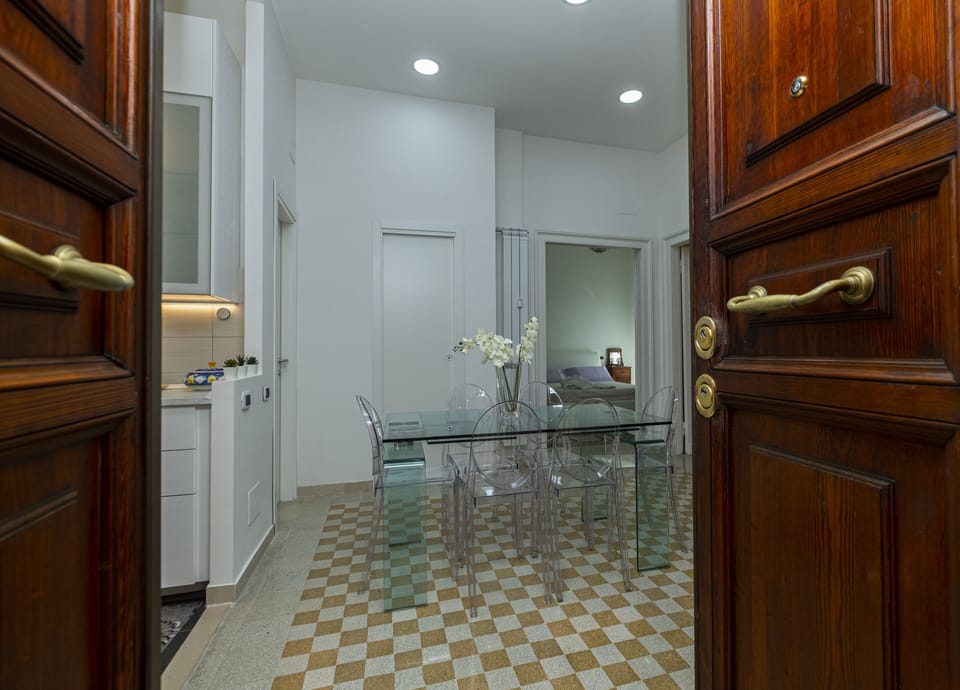 Entrance open space living 